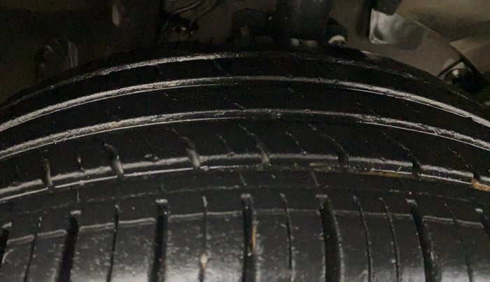 2021 Renault Duster RXZ 1.5 PETROL MT, Petrol, Manual, 29,194 km, Right Front Tyre Tread