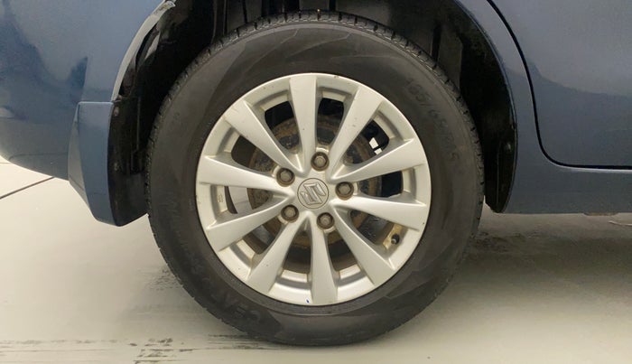 2014 Maruti Ertiga VDI, Diesel, Manual, 1,20,117 km, Right Rear Wheel