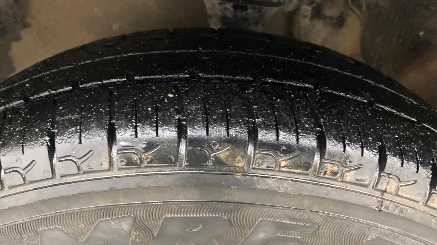 2014 Maruti Alto 800 VXI, Petrol, Manual, 47,427 km, Left Front Tyre Tread