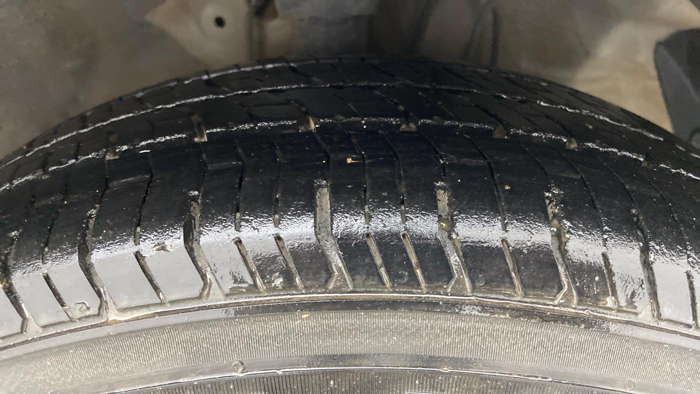 2013 Hyundai i20 MAGNA 1.2, Petrol, Manual, 72,933 km, Right Front Tyre Tread