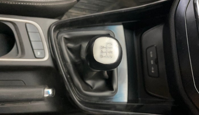 2019 MG HECTOR SMART 2.0 DIESEL, Diesel, Manual, 92,952 km, Gear Lever