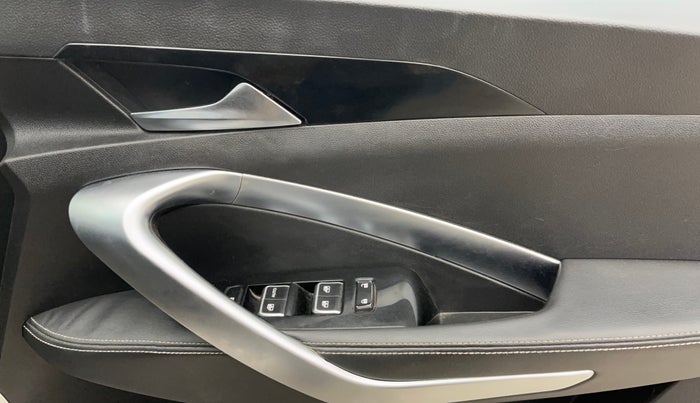 2019 MG HECTOR SMART 2.0 DIESEL, Diesel, Manual, 92,952 km, Driver Side Door Panels Control