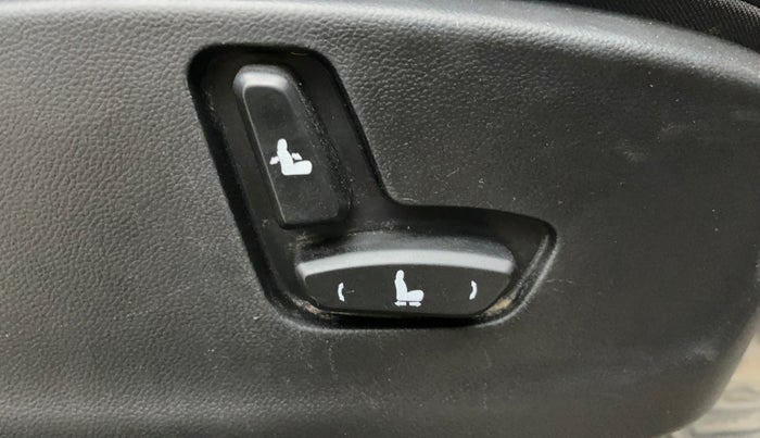 2019 MG HECTOR SMART 2.0 DIESEL, Diesel, Manual, 92,952 km, Driver Side Adjustment Panel