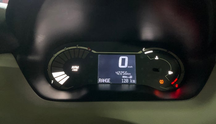 2023 Nissan MAGNITE XL, Petrol, Manual, 42,256 km, Odometer Image