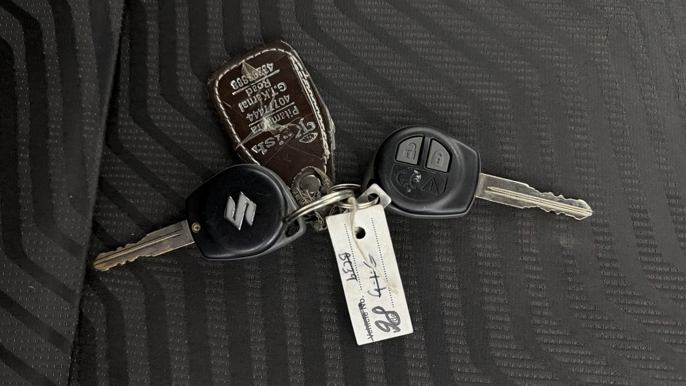 2020 Maruti Swift VXI, Petrol, Manual, 53,101 km, Key Close Up