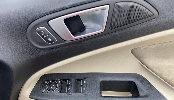 2019 Ford Ecosport TITANIUM + 1.5L PETROL, Petrol, Manual, 1,17,385 km, Driver Side Door Panels Control