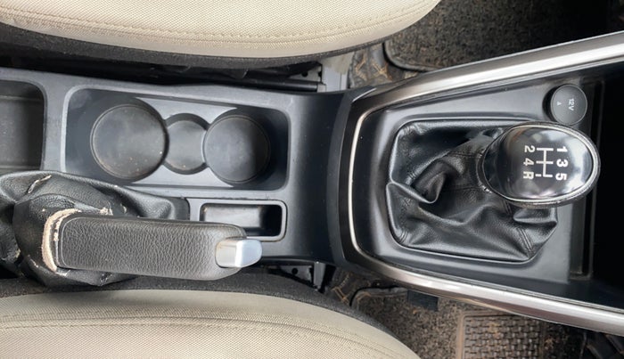 2019 Ford Ecosport TITANIUM + 1.5L PETROL, Petrol, Manual, 1,17,385 km, Gear Lever