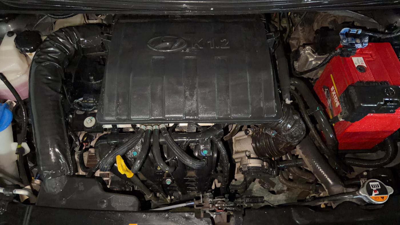 2025 Hyundai AURA SX 1.2 CNG, CNG, Manual, 46,269 km, Engine View