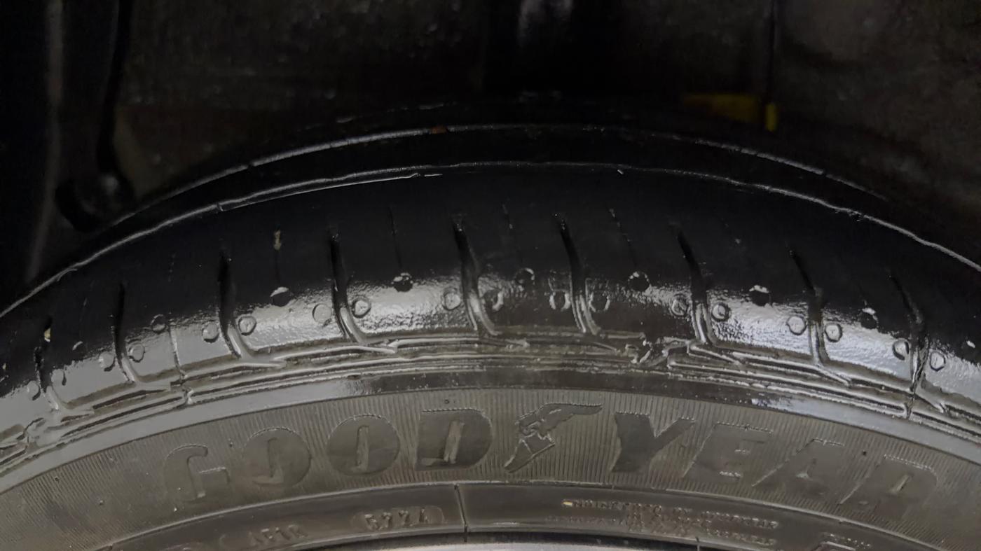 2025 Hyundai AURA SX 1.2 CNG, CNG, Manual, 46,269 km, Right Rear Tyre Tread