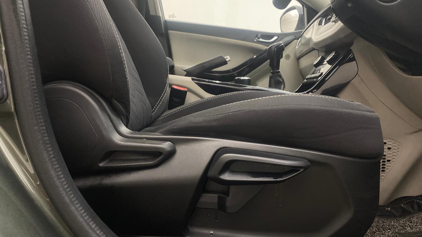 2021 Tata NEXON XZ PLUS PETROL, Petrol, Manual, 45,932 km, Driver Side Adjustment Panel