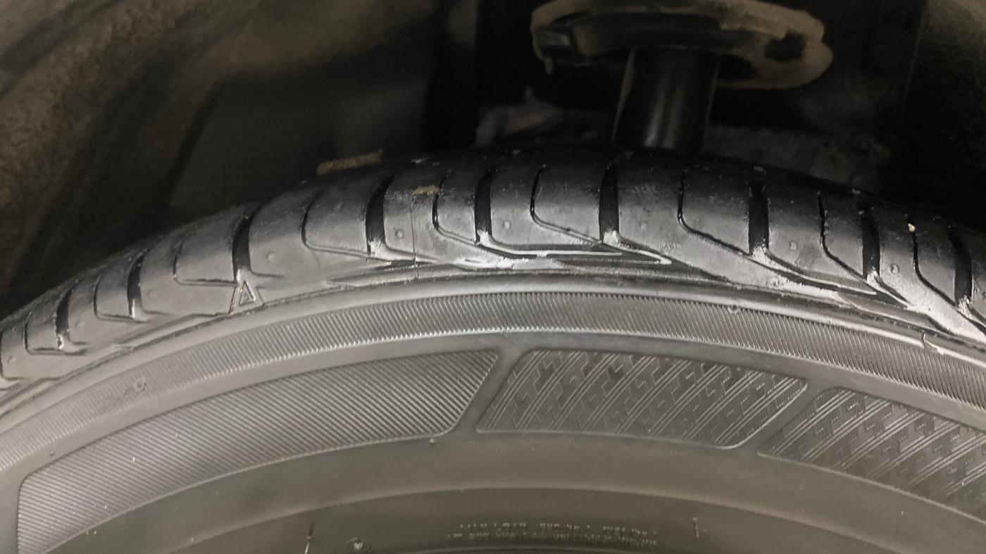 2021 Tata NEXON XZ PLUS PETROL, Petrol, Manual, 45,932 km, Left Front Tyre Tread