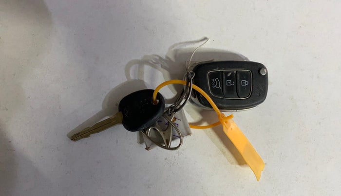 2023 Hyundai NEW I20 Sportz 1.2 IVT, Petrol, Automatic, 28,248 km, Key Close Up