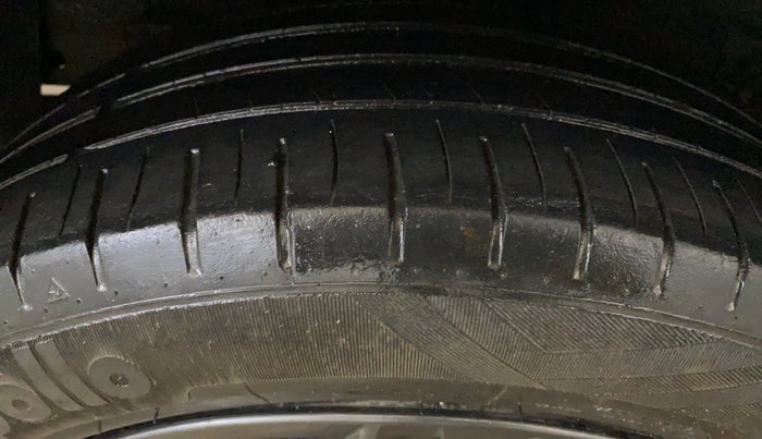 2023 Hyundai NEW I20 Sportz 1.2 IVT, Petrol, Automatic, 28,248 km, Right Rear Tyre Tread