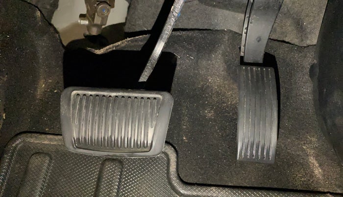 2023 Hyundai NEW I20 Sportz 1.2 IVT, Petrol, Automatic, 28,248 km, Pedals