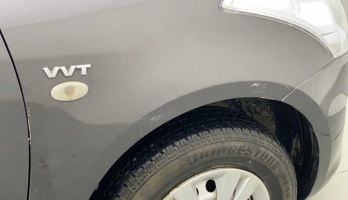 2017 Maruti Swift LXI (O), Petrol, Manual, 27,949 km, Right fender - Slightly dented