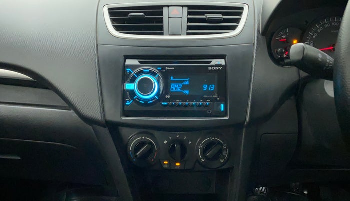 2017 Maruti Swift LXI (O), Petrol, Manual, 27,949 km, Air Conditioner
