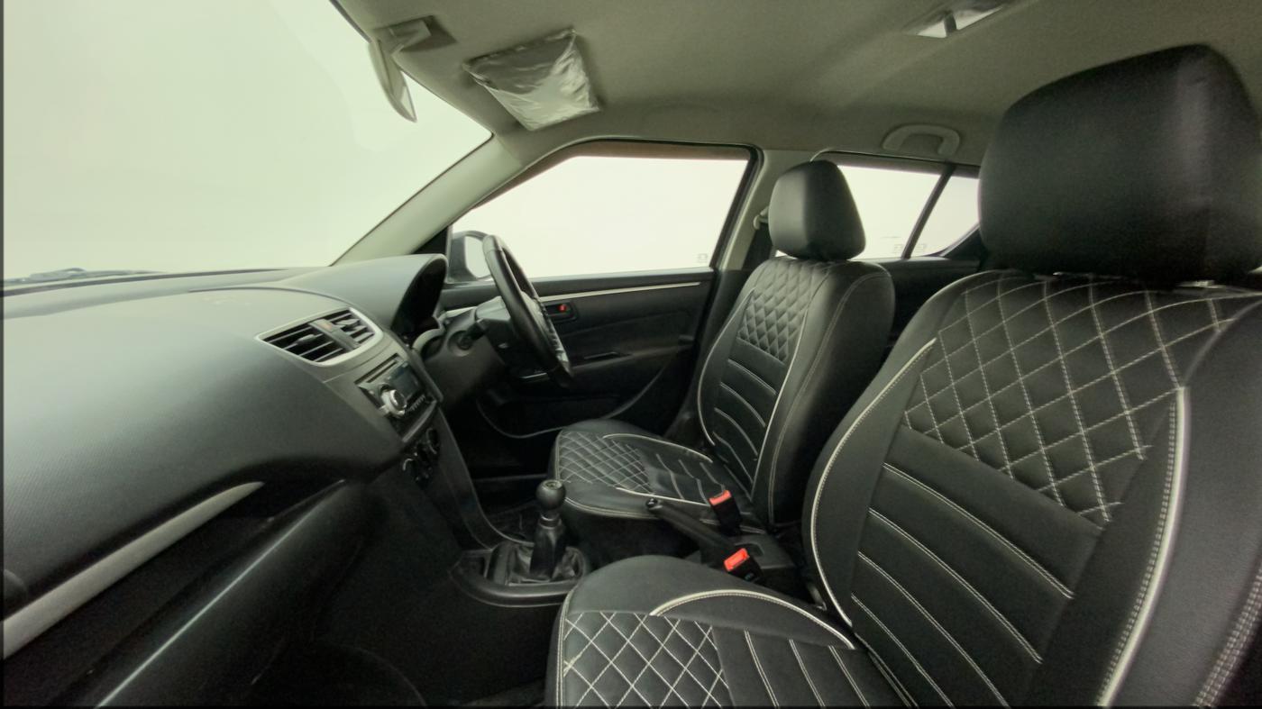 2017 Maruti Swift LXI (O), Petrol, Manual, 27,949 km, Right Side Front Door Cabin