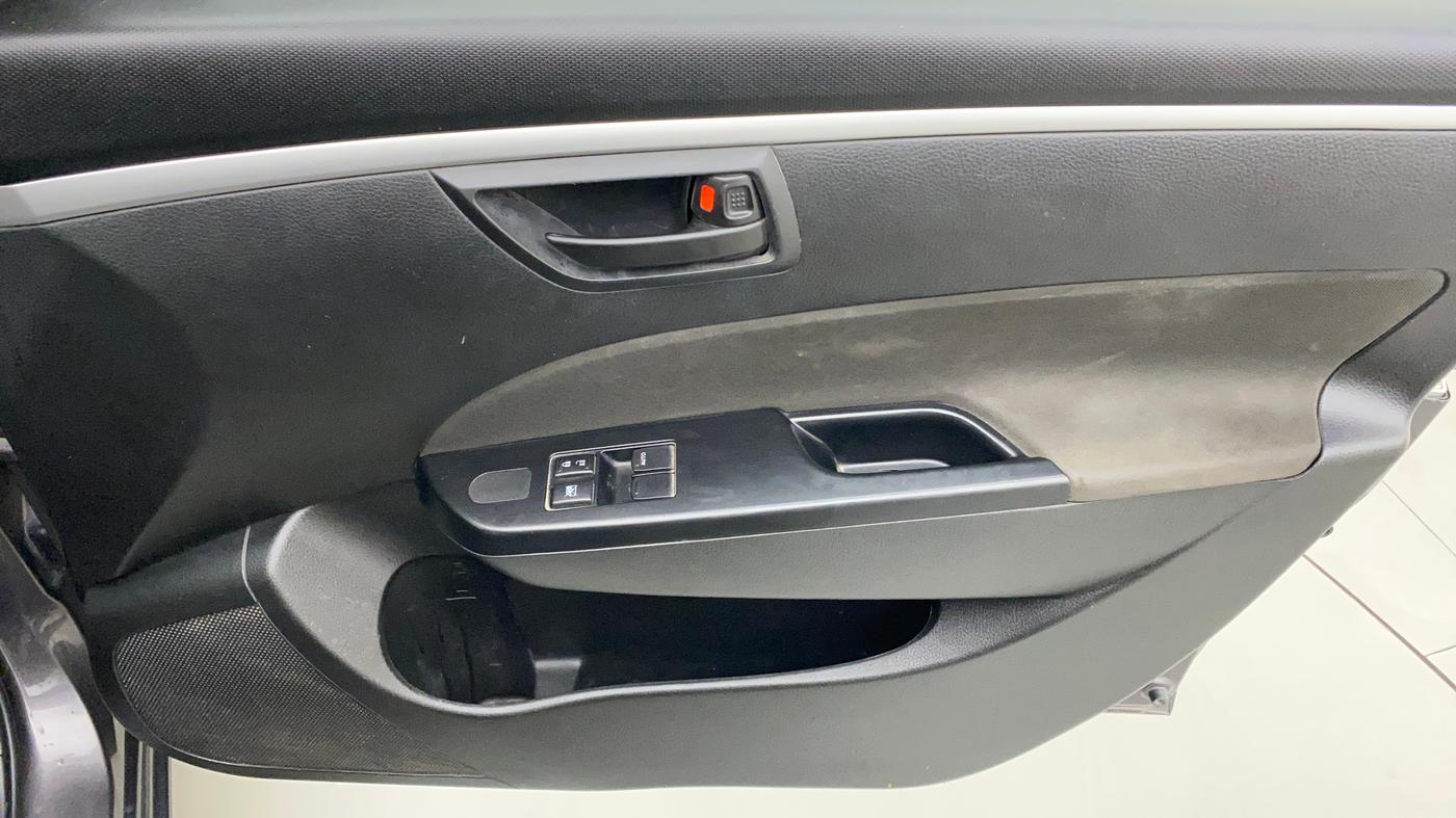 2017 Maruti Swift LXI (O), Petrol, Manual, 27,949 km, Driver Side Door Panels Control