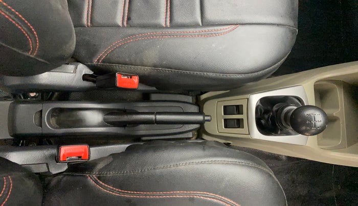 2017 Maruti Alto K10 VXI, Petrol, Manual, 70,326 km, Gear Lever