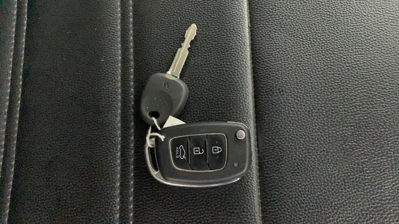 2024 Hyundai GRAND I10 NIOS SPORTZ 1.2 KAPPA VTVT CNG, CNG, Manual, 32,216 km, Key Close Up