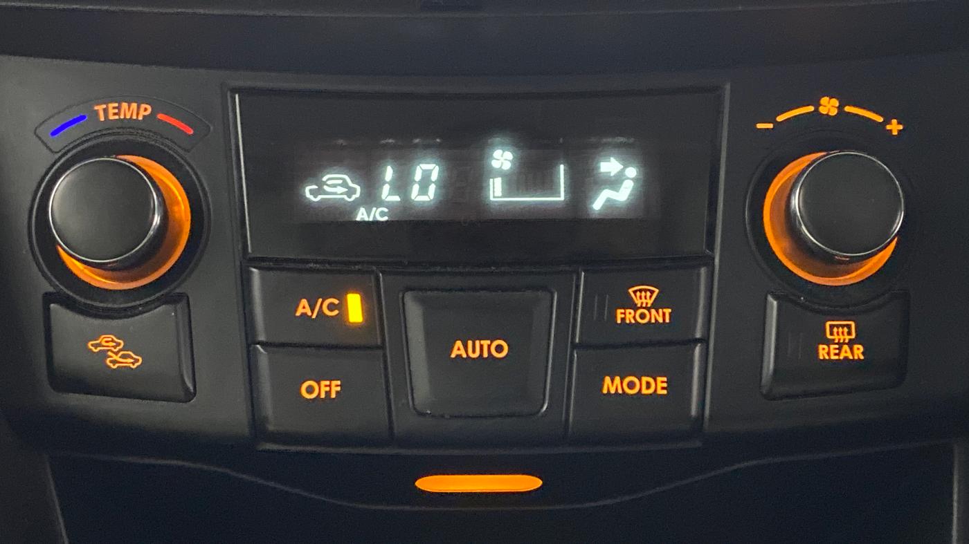2014 Maruti Swift ZXI, Petrol, Manual, 88,265 km, Automatic Climate Control