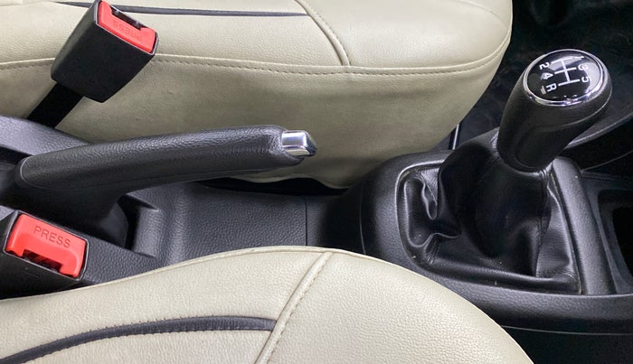 2014 Maruti Swift ZXI, Petrol, Manual, 88,265 km, Gear Lever