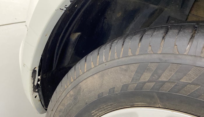 2014 Maruti Swift ZXI, Petrol, Manual, 88,265 km, Left fender - Lining loose