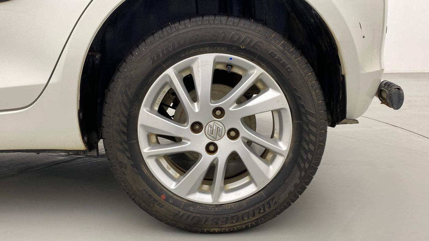 2014 Maruti Swift ZXI, Petrol, Manual, 88,265 km, Left Rear Wheel