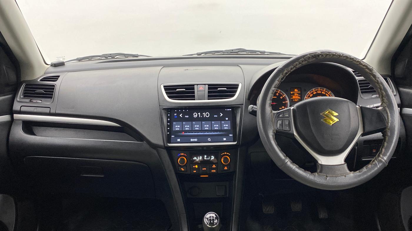 2014 Maruti Swift ZXI, Petrol, Manual, 88,265 km, Dashboard