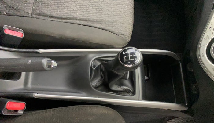 2017 Maruti Baleno DELTA PETROL 1.2, Petrol, Manual, 39,020 km, Gear Lever