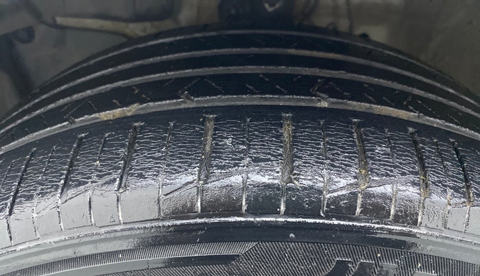 2017 Honda Jazz 1.2 V AT, Petrol, Automatic, 46,249 km, Left Front Tyre Tread