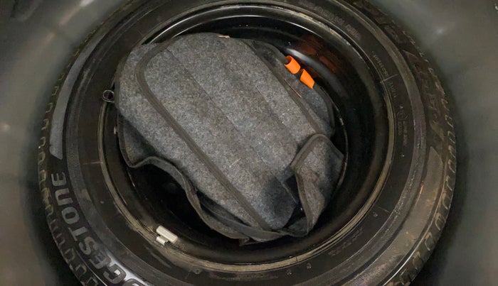 2024 Hyundai NEW I20 ASTA (O) 1.2 MT, Petrol, Manual, 42,640 km, Spare Tyre