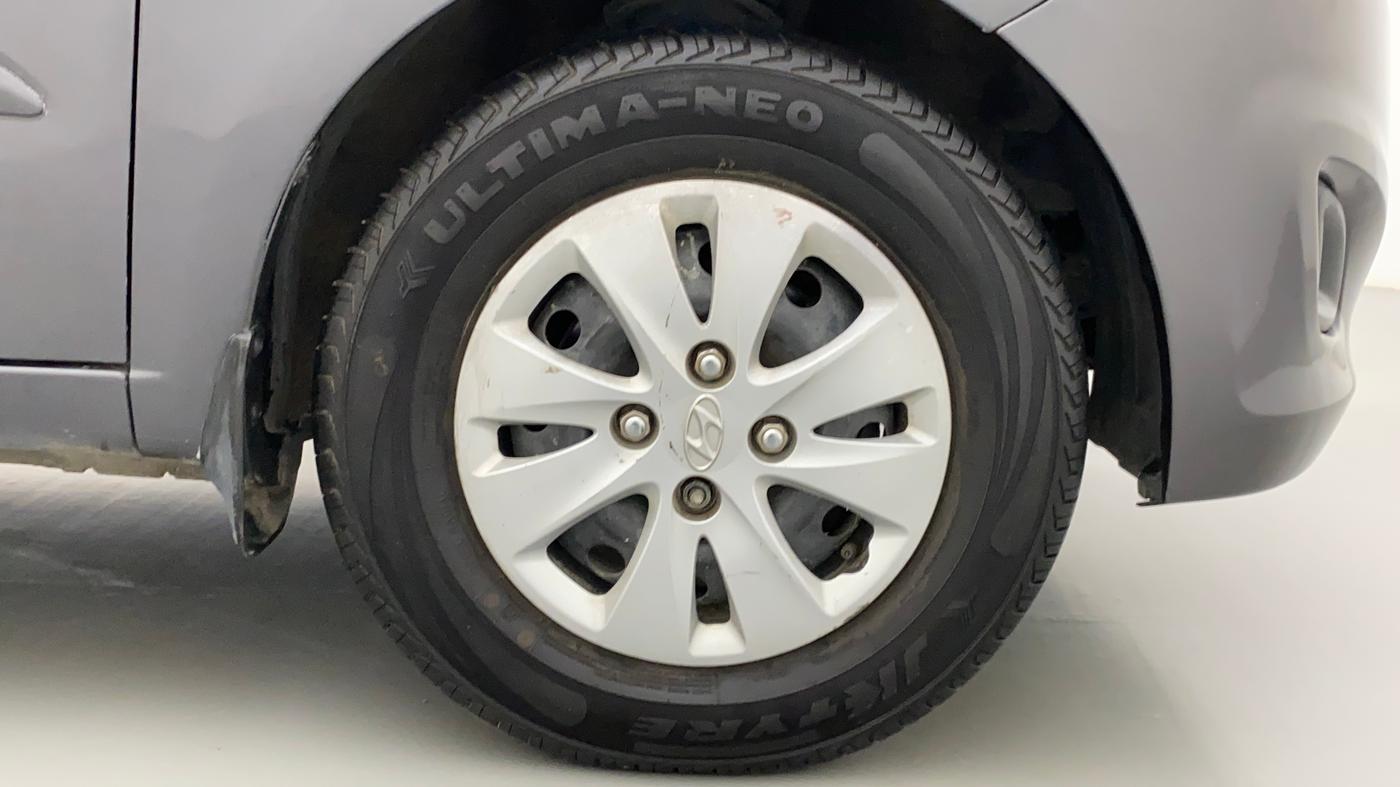 2013 Hyundai i10 SPORTZ 1.2, Petrol, Manual, 34,376 km, Right Front Wheel