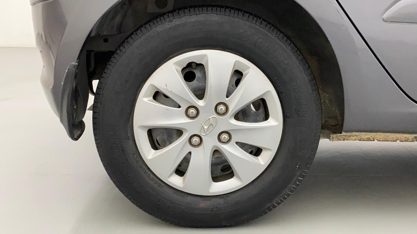 2013 Hyundai i10 SPORTZ 1.2, Petrol, Manual, 34,376 km, Right Rear Wheel