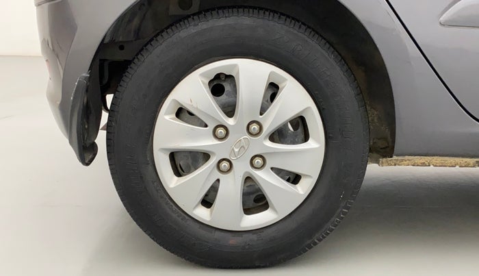 2013 Hyundai i10 SPORTZ 1.2, Petrol, Manual, 34,376 km, Right Rear Wheel