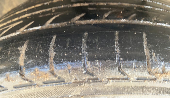 2018 Tata Tiago XT PETROL, Petrol, Manual, 60,478 km, Right Front Tyre Tread