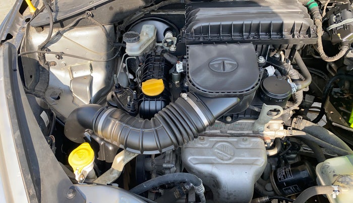 2018 Tata Tiago XT PETROL, Petrol, Manual, 60,478 km, Engine View - Right