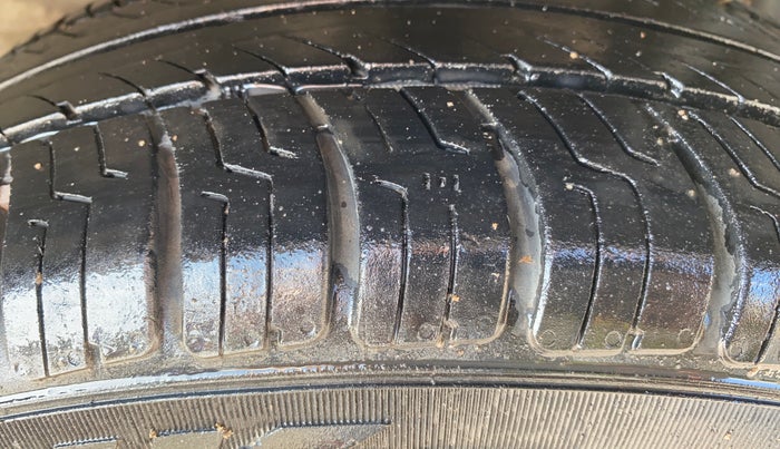 2018 Tata Tiago XT PETROL, Petrol, Manual, 60,478 km, Left Rear Tyre Tread