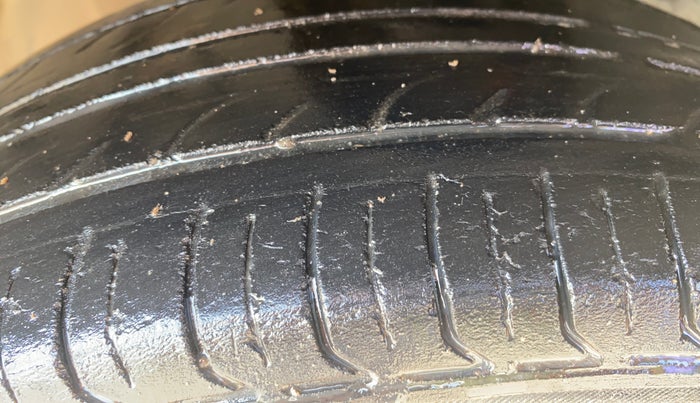 2018 Tata Tiago XT PETROL, Petrol, Manual, 60,478 km, Left Front Tyre Tread