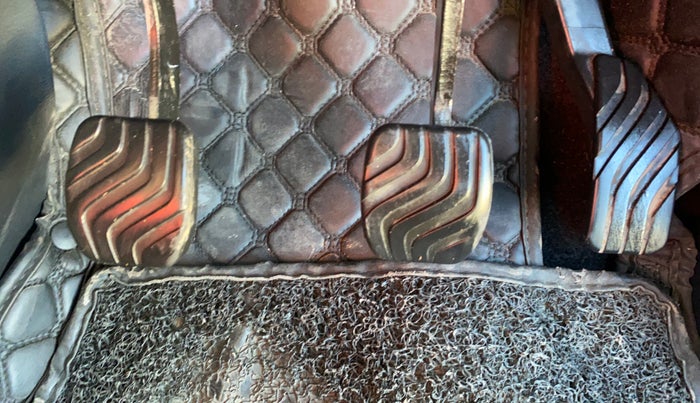 2023 Nissan MAGNITE XL, Petrol, Manual, 35,881 km, Pedals