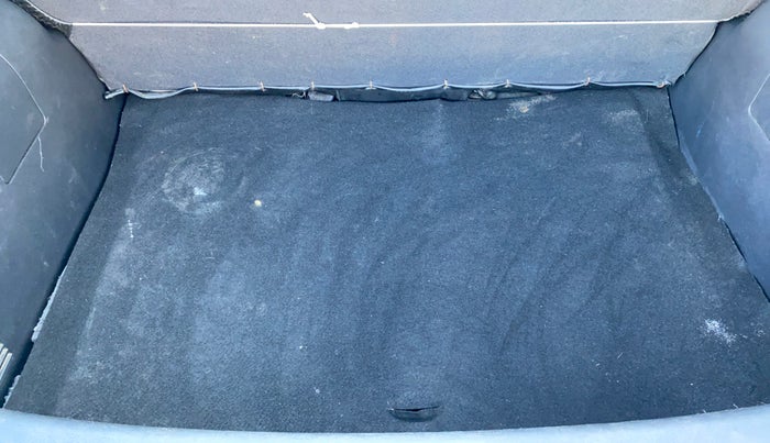 2023 Nissan MAGNITE XL, Petrol, Manual, 35,881 km, Boot Inside