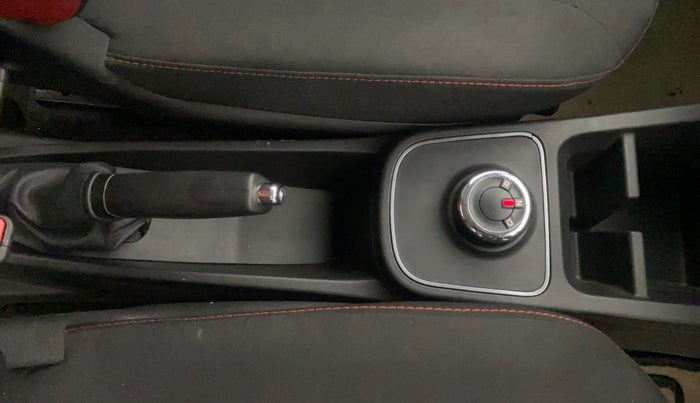 2019 Renault Kwid RXT 1.0 AMT (O), Petrol, Automatic, 14,265 km, Gear Lever