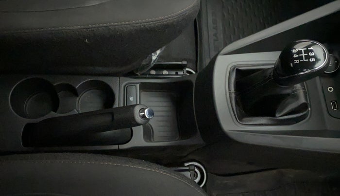 2020 Ford FREESTYLE TITANIUM PLUS 1.2 PETROL, Petrol, Manual, 14,023 km, Gear Lever