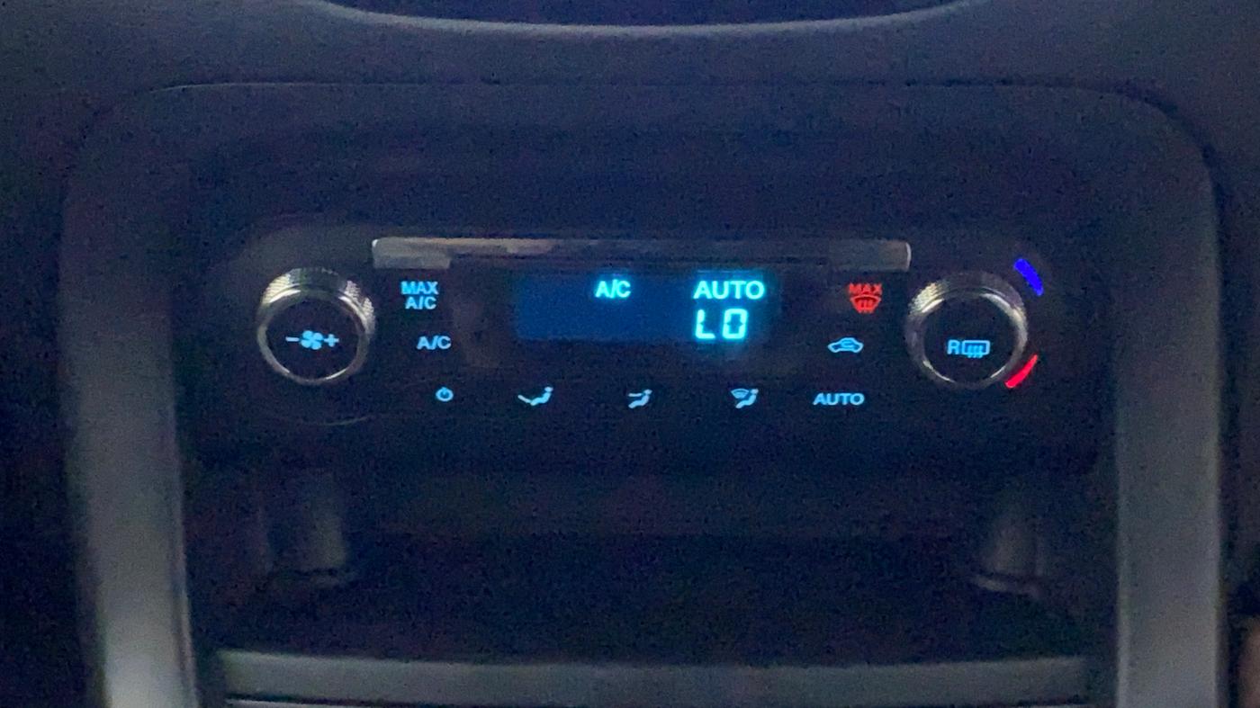 2020 Ford FREESTYLE TITANIUM PLUS 1.2 PETROL, Petrol, Manual, 14,023 km, Automatic Climate Control