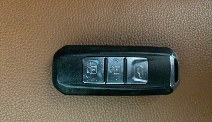 2020 MG HECTOR PLUS SHARP 1.5 PETROL TURBO HYBRID MT 6-STR, Petrol, Manual, 42,414 km, Key Close Up