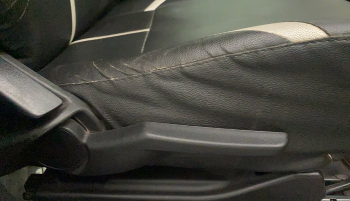 2015 Maruti Baleno ALPHA PETROL 1.2, CNG, Manual, 96,624 km, Driver Side Adjustment Panel