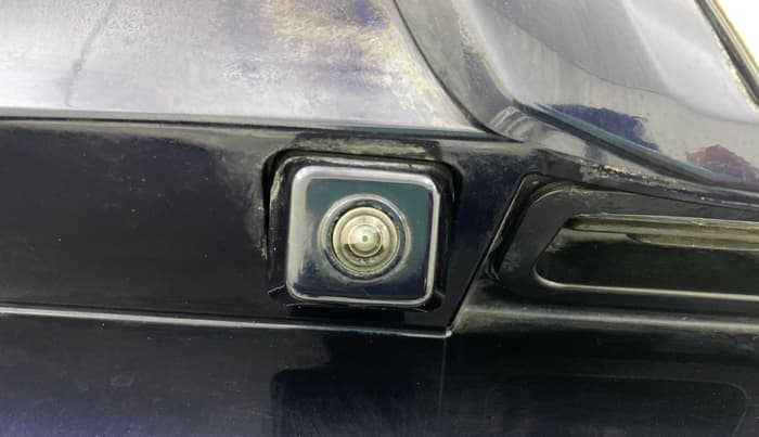 2023 Mahindra XUV700 AX 7 LUXURY P AT 7 STR, Petrol, Automatic, 24,791 km, Parking Camera