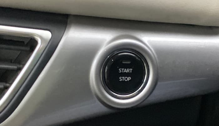 2023 Mahindra XUV700 AX 7 LUXURY P AT 7 STR, Petrol, Automatic, 24,791 km, Keyless Start/ Stop Button
