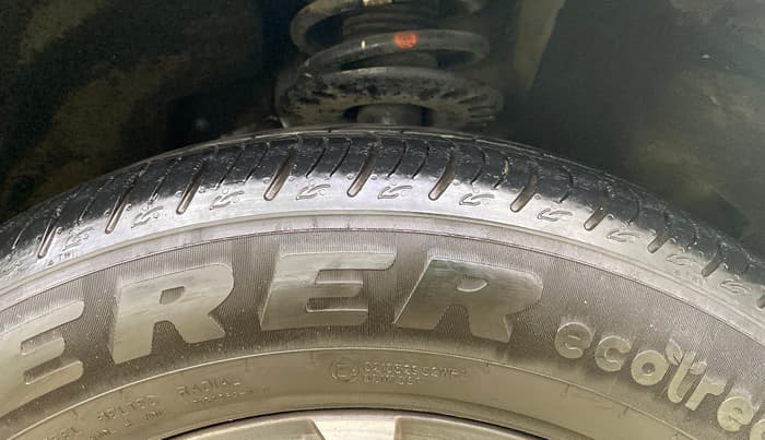 2023 Mahindra XUV700 AX 7 LUXURY P AT 7 STR, Petrol, Automatic, 24,791 km, Right Front Tyre Tread