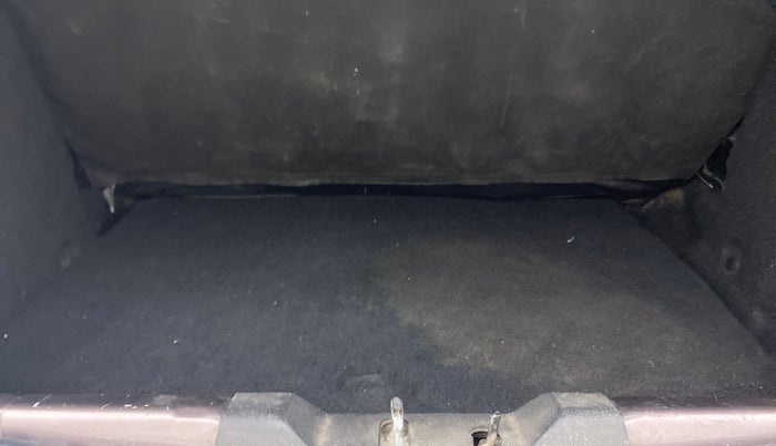 2017 Tata Tiago XT DIESEL, Diesel, Manual, 81,082 km, Boot Inside